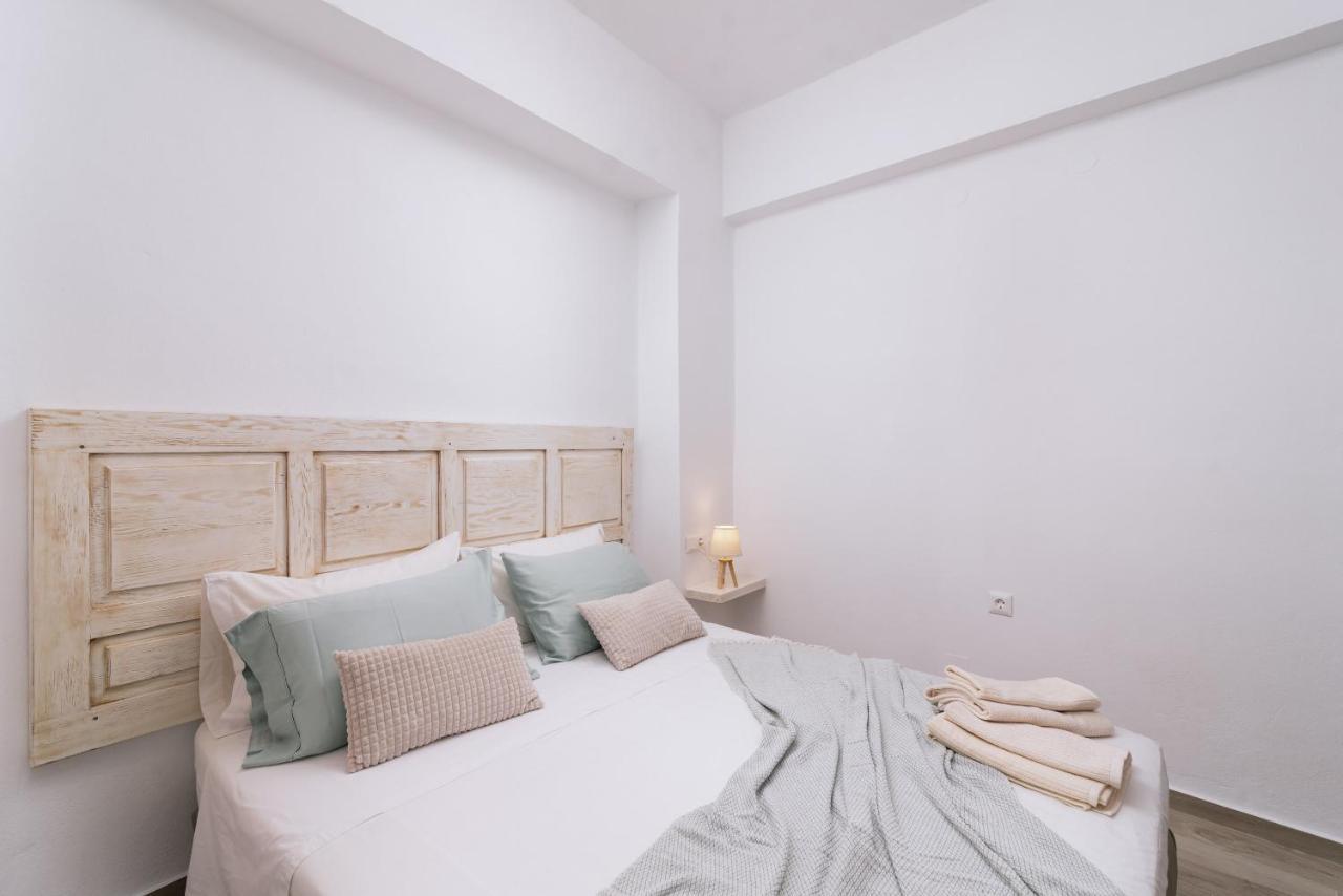 Central Apartments “Evanthia” Пицидия Екстериор снимка